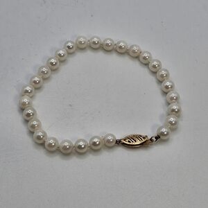 Kay Jewelers Pearl Bracelet